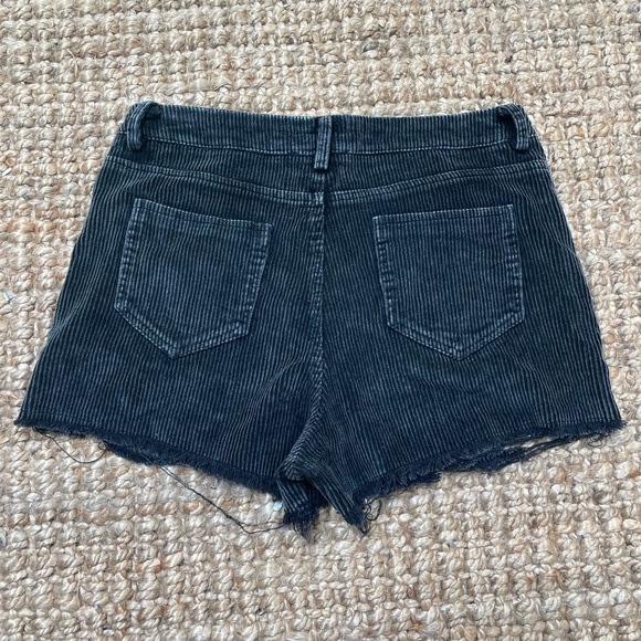 Judith March Black Distressed Cord Shorts size Large - Picture 3 of 5